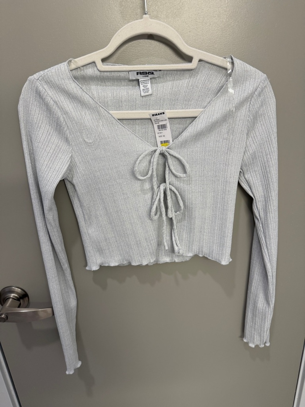 Tie top